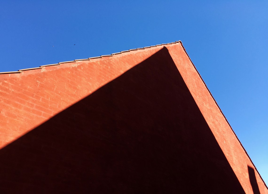 854F0272-5FCC-4B4A-BD5E-CE7E85A69E9C